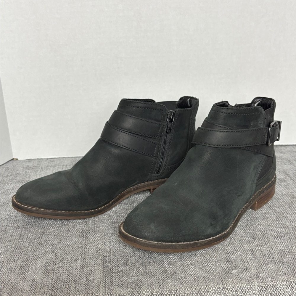 Clarks Black Suede Ankle Boots Size 7 Side Zip with Buckle  Camzin Hale